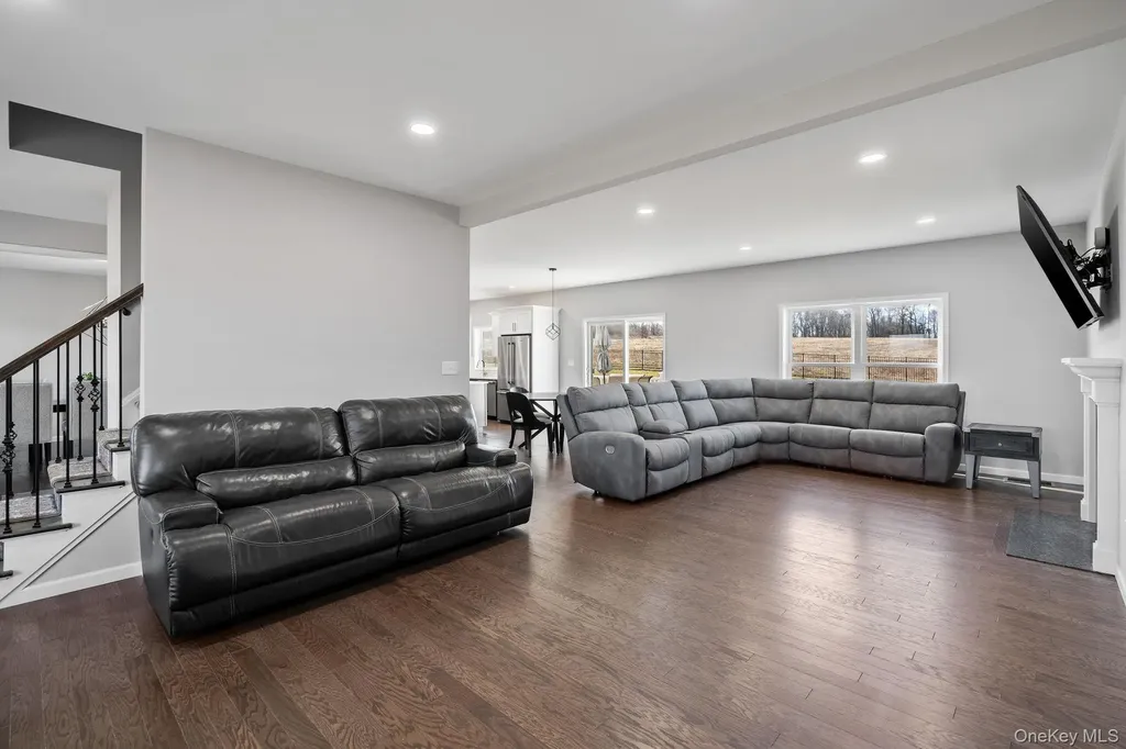 10 Harrier Ridge Drive Wallkill NY 12589