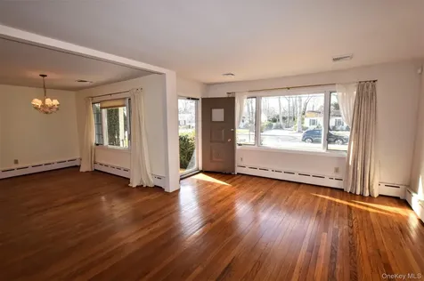 41 Country Club Road Bellport Village NY 11713