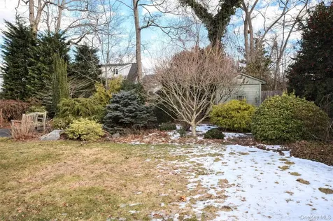 41 Country Club Road Bellport Village NY 11713