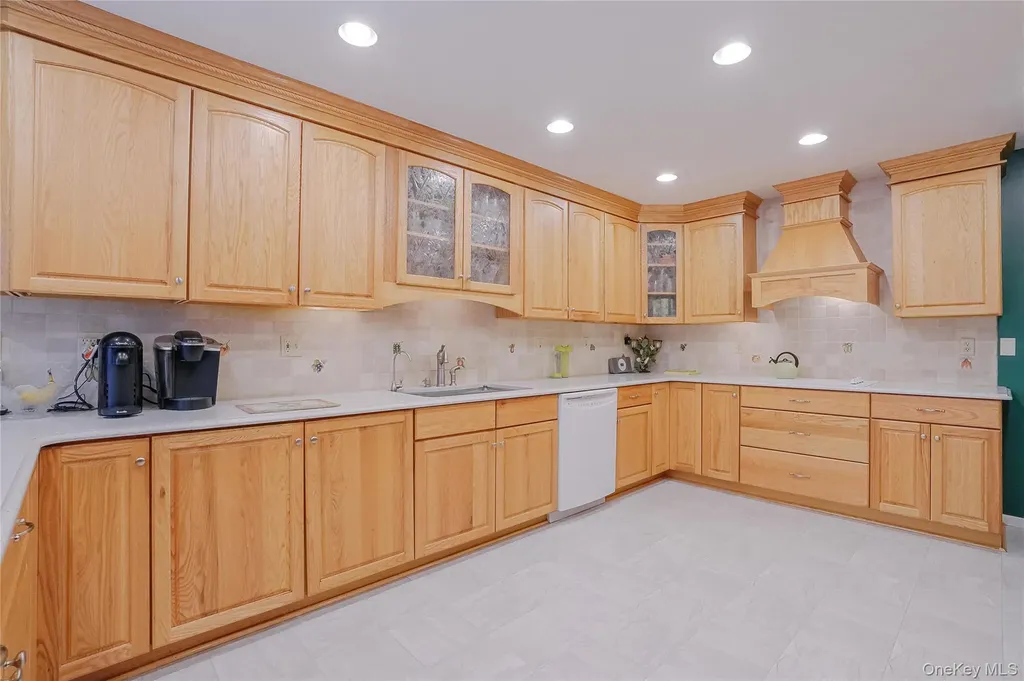 13 Edna Drive Hyde Park NY 12538