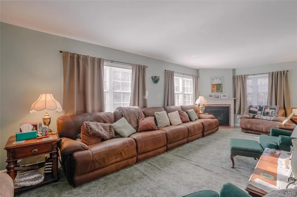 13 Edna Drive Hyde Park NY 12538