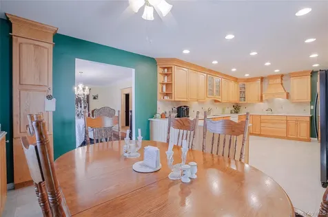 13 Edna Drive Hyde Park NY 12538