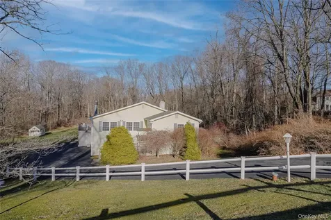 13 Edna Drive Hyde Park NY 12538