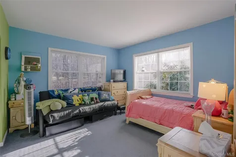 13 Edna Drive Hyde Park NY 12538