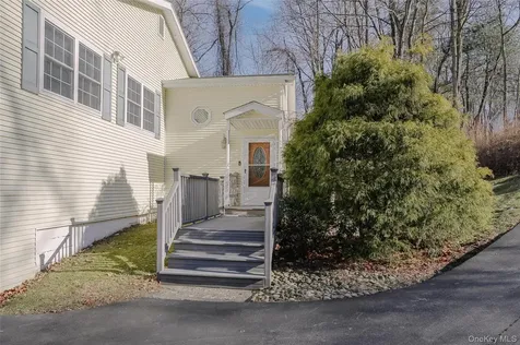 13 Edna Drive Hyde Park NY 12538