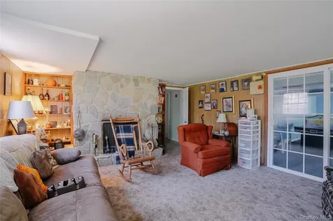 13 Edna Drive Hyde Park NY 12538