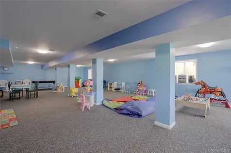 13 Edna Drive Hyde Park NY 12538