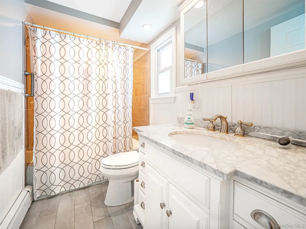 238 S Centerville Road Middletown NY 10940