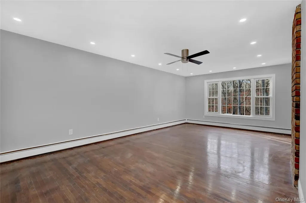 321 Smith Road Shirley NY 11967