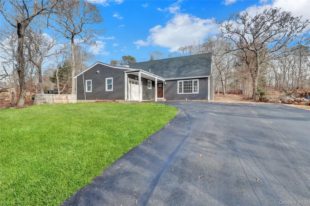 321 Smith Road Shirley NY 11967