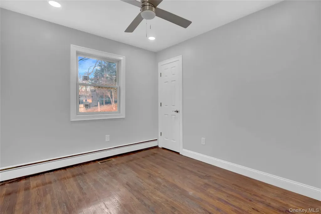 321 Smith Road Shirley NY 11967