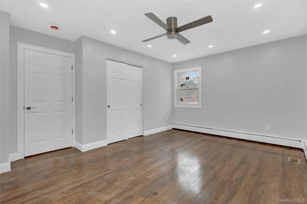 321 Smith Road Shirley NY 11967