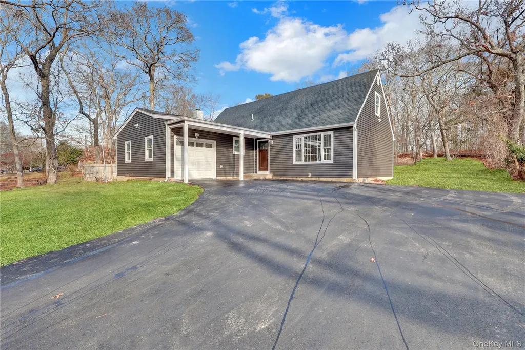 321 Smith Road Shirley NY 11967