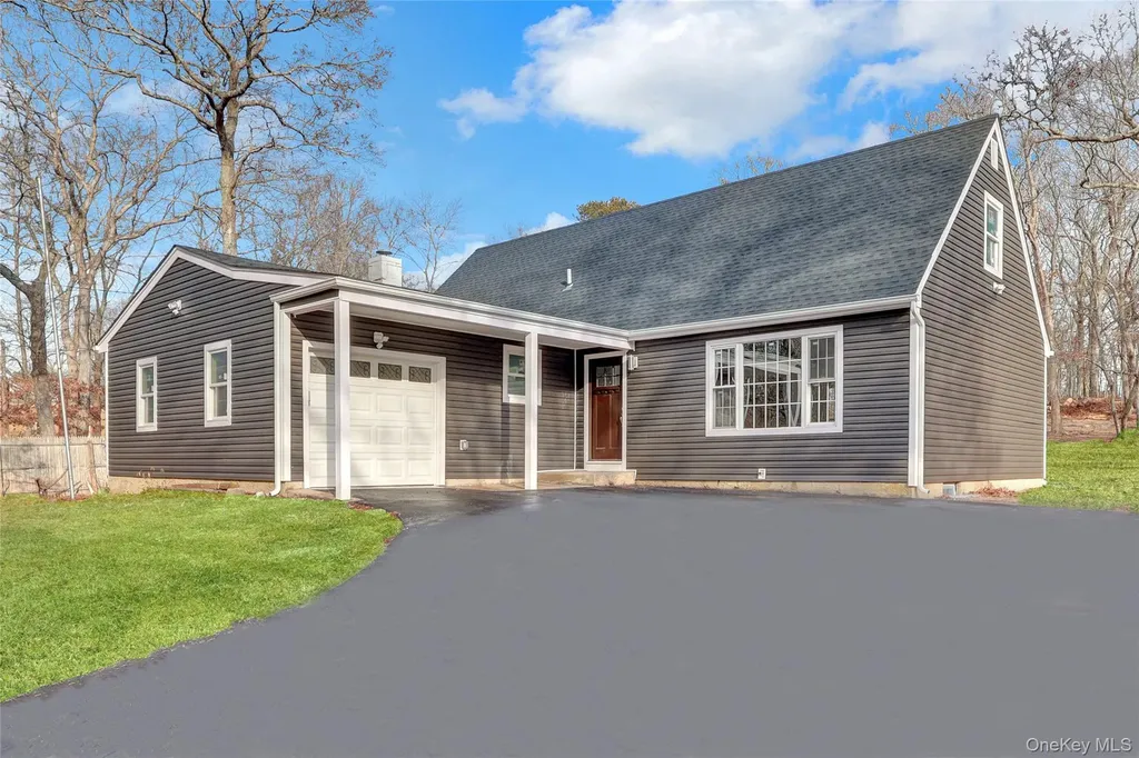 321 Smith Road Shirley NY 11967