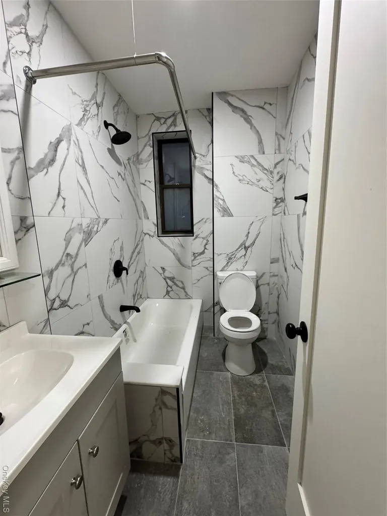 2925 Mathews Avenue Bronx NY 10467