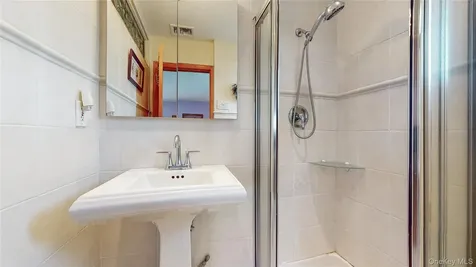 3291 Wolfson Drive Baldwin NY 11510