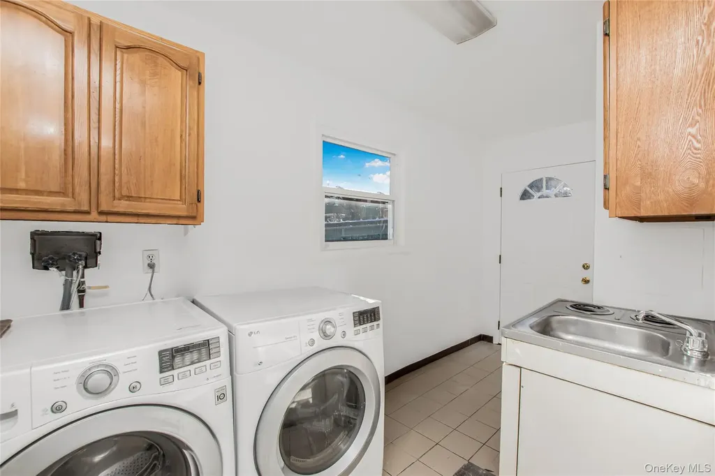305 Glenbrook Avenue Yonkers NY 10705