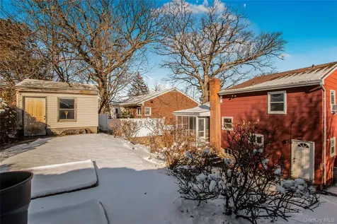 305 Glenbrook Avenue Yonkers NY 10705