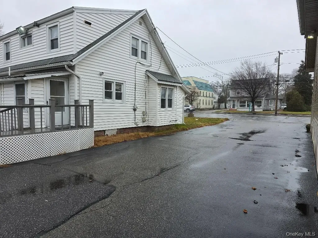90 Medford Avenue Patchogue NY 11772