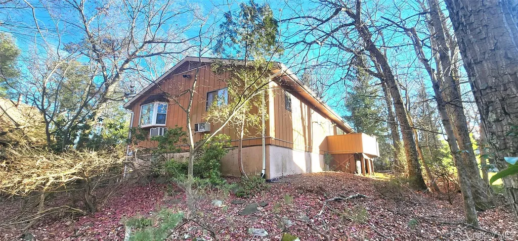 63 Pebble Path Rock Hill NY 12775