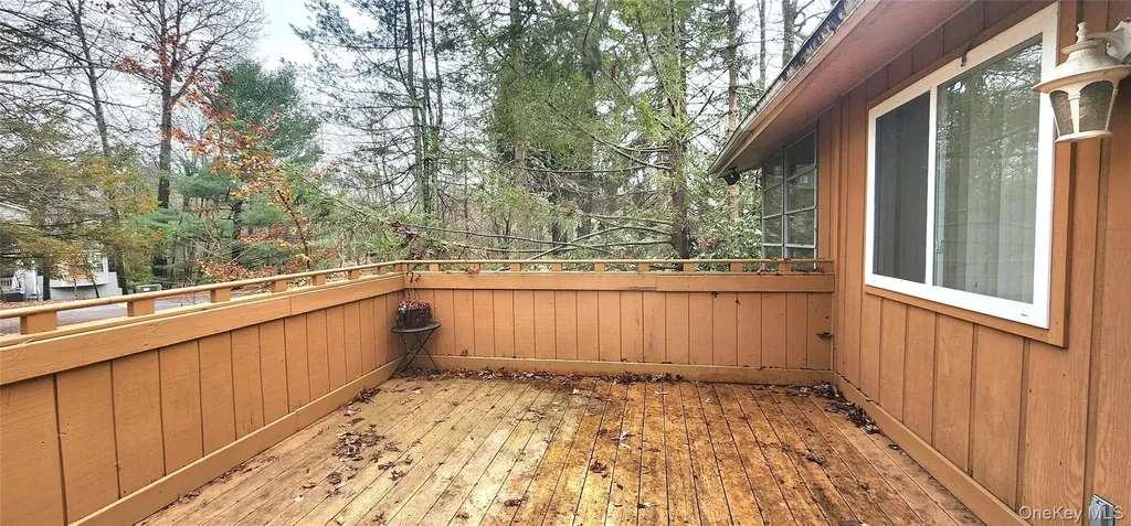 63 Pebble Path Rock Hill NY 12775