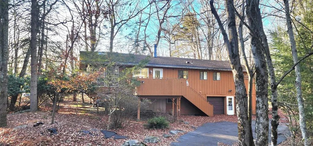 63 Pebble Path Rock Hill NY 12775