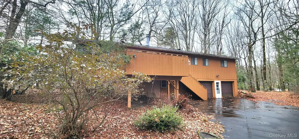 63 Pebble Path Rock Hill NY 12775