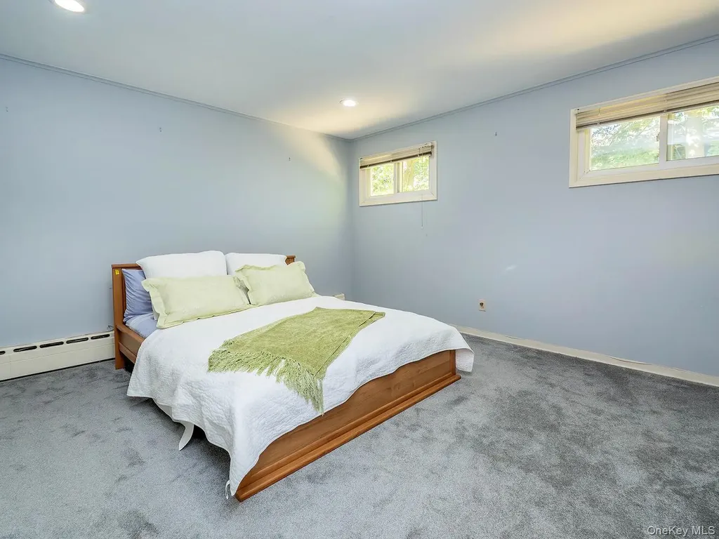 2 Stonytown Road Manhasset NY 11030
