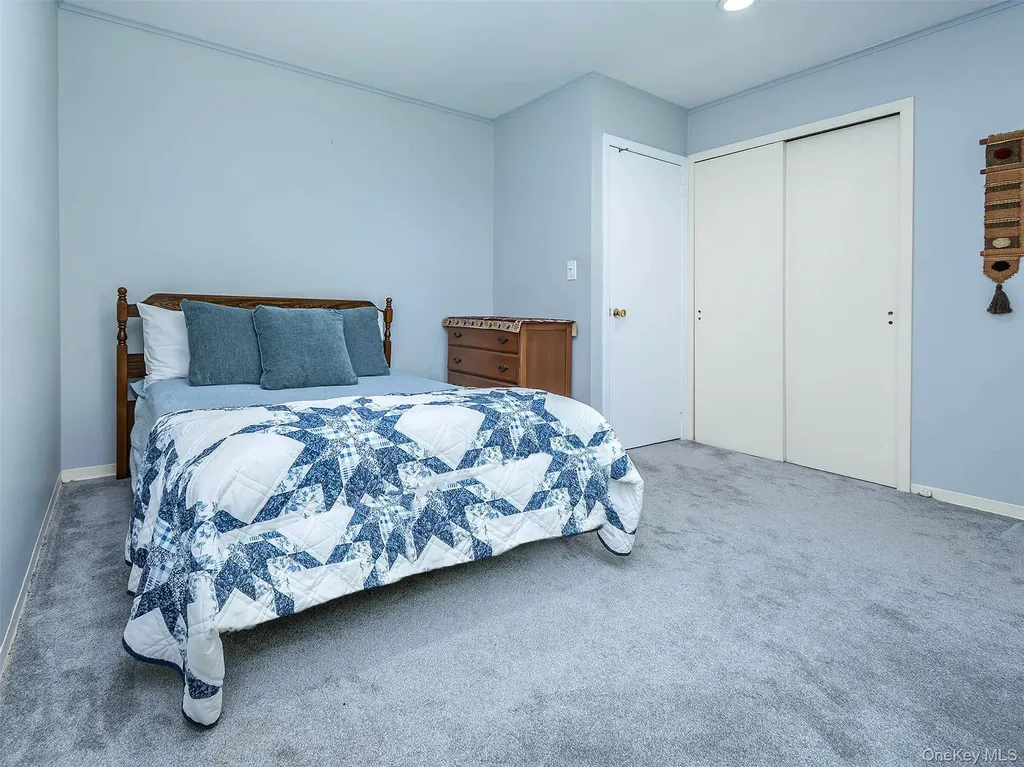 2 Stonytown Road Manhasset NY 11030