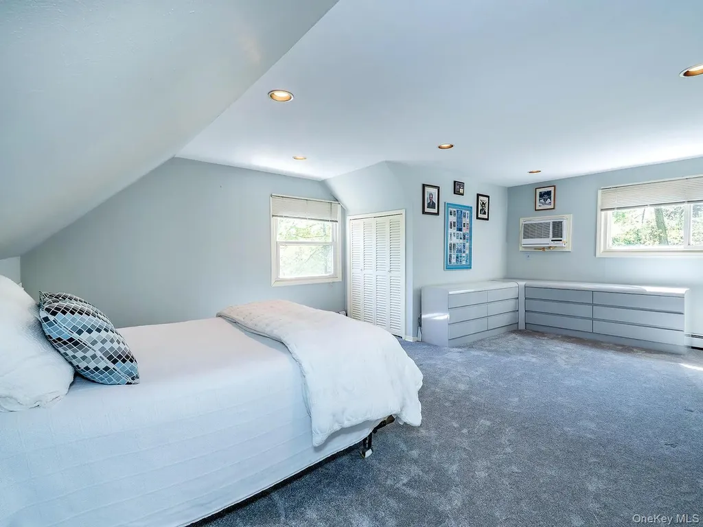 2 Stonytown Road Manhasset NY 11030