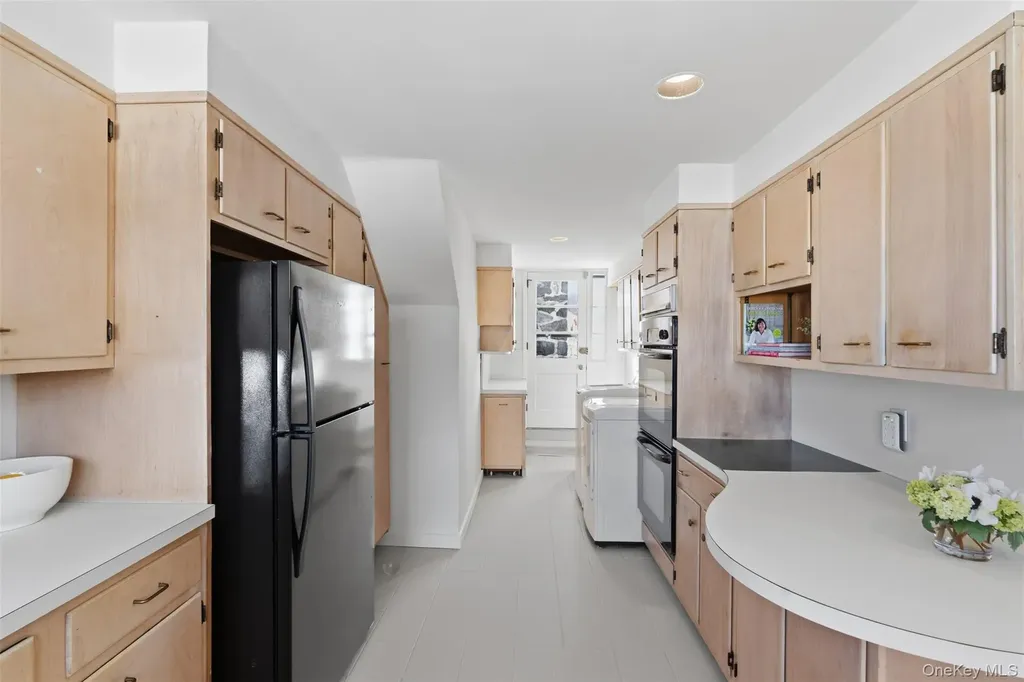 2 Springdale Road Larchmont NY 10538