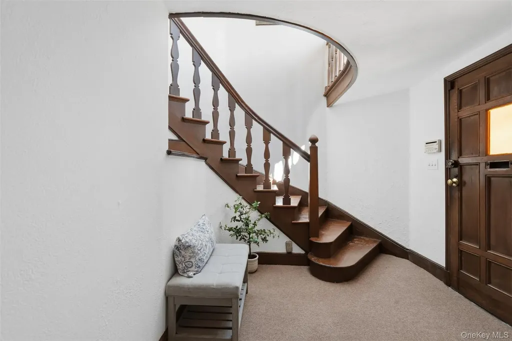 2 Springdale Road Larchmont NY 10538