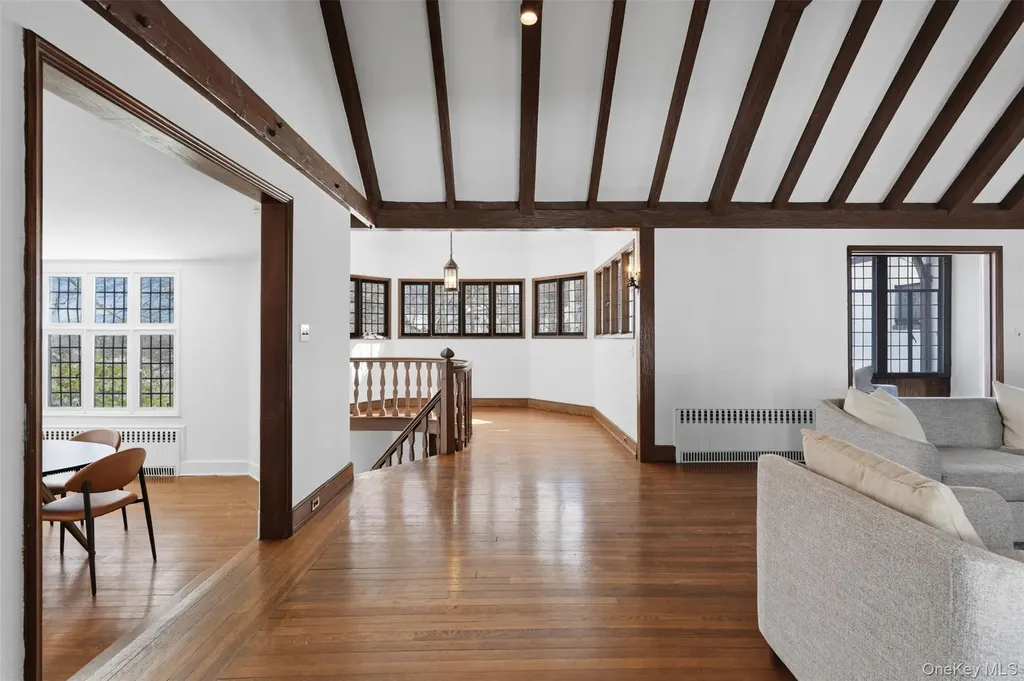 2 Springdale Road Larchmont NY 10538