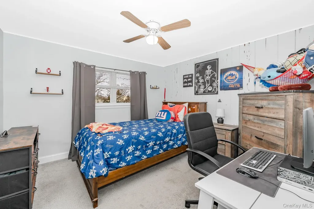 3738 Regent Lane Wantagh NY 11793