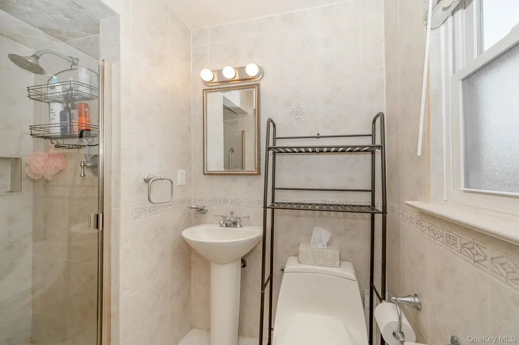 3738 Regent Lane Wantagh NY 11793