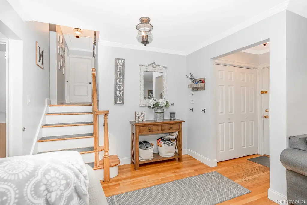 3738 Regent Lane Wantagh NY 11793