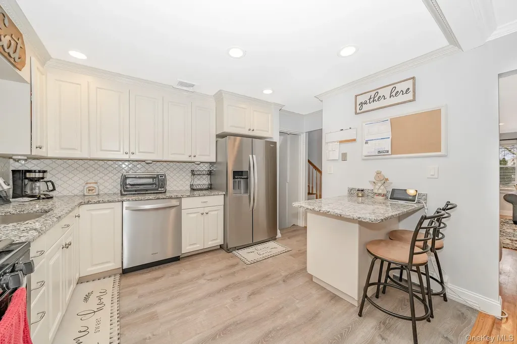 3738 Regent Lane Wantagh NY 11793