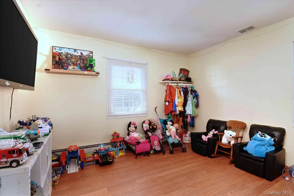 5 Wintergreen Drive Coram NY 11727