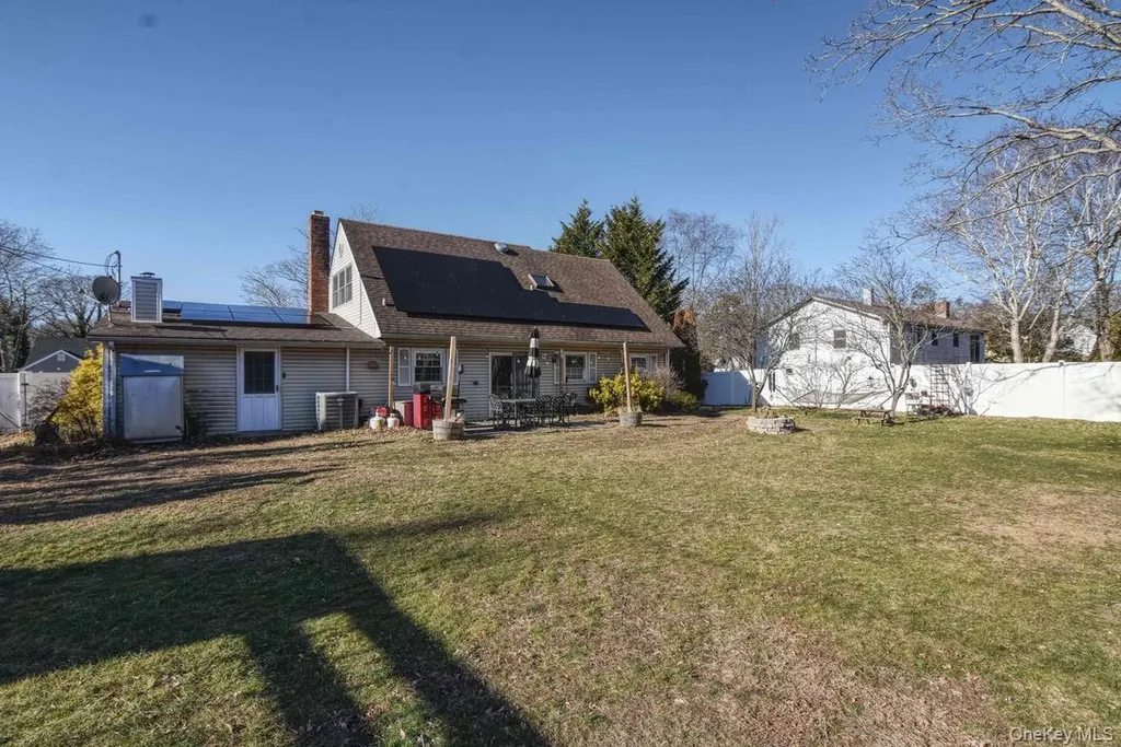 5 Wintergreen Drive Coram NY 11727