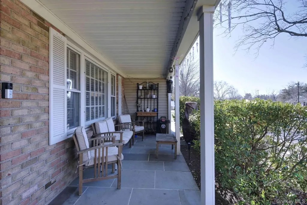 5 Wintergreen Drive Coram NY 11727