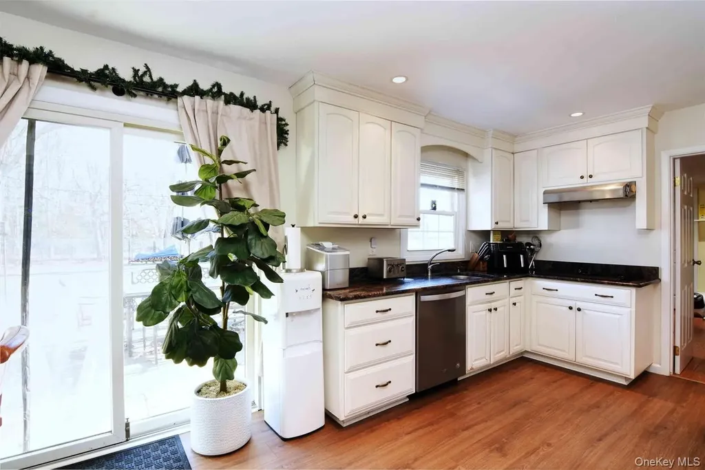 5 Wintergreen Drive Coram NY 11727