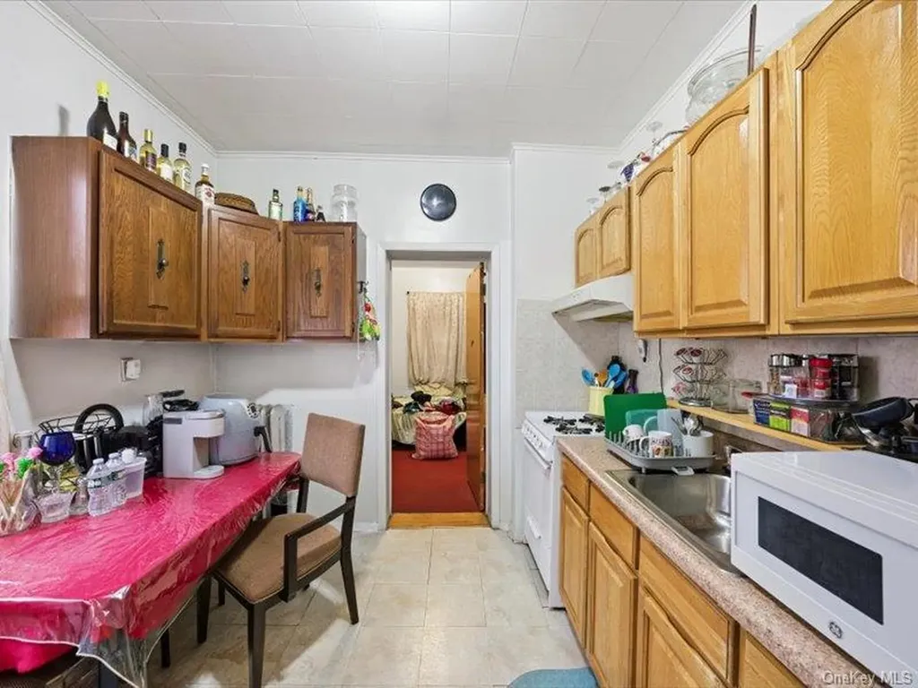 3330 Eastchester Road Bronx NY 10469