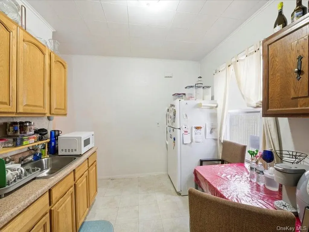 3330 Eastchester Road Bronx NY 10469