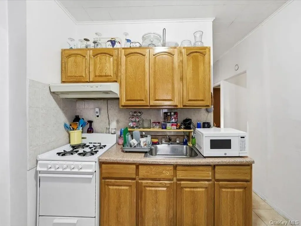 3330 Eastchester Road Bronx NY 10469