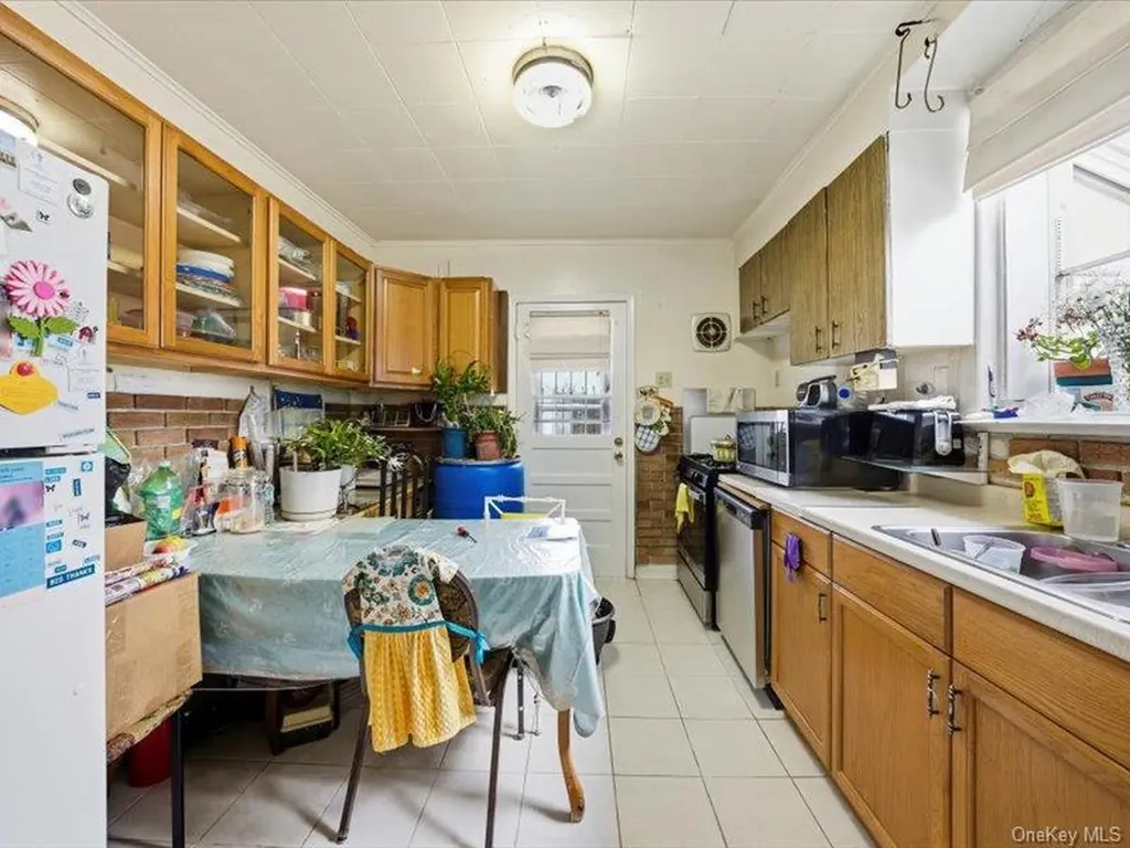 3330 Eastchester Road Bronx NY 10469