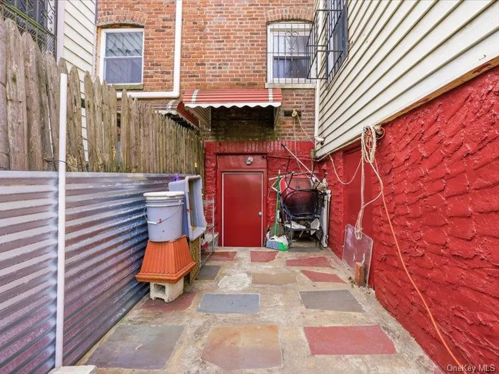 3330 Eastchester Road Bronx NY 10469