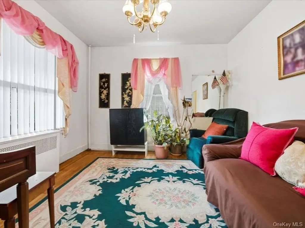 3330 Eastchester Road Bronx NY 10469