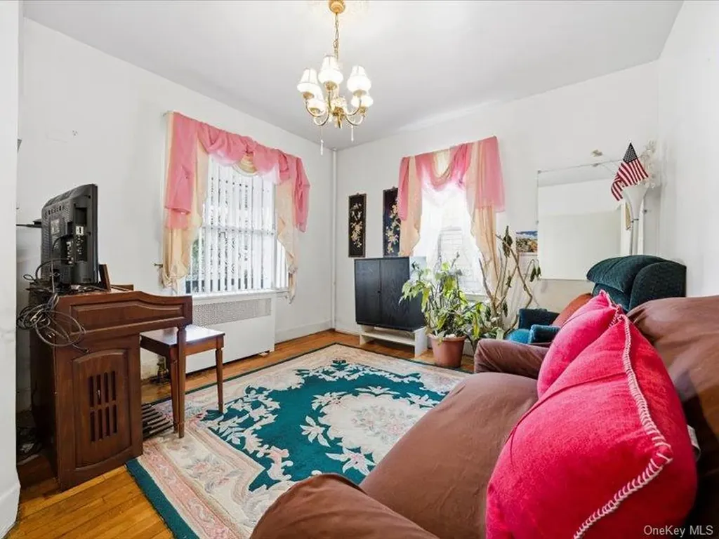 3330 Eastchester Road Bronx NY 10469