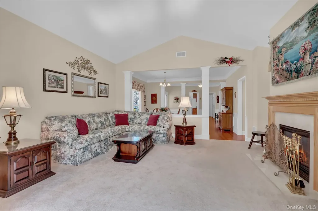 3 Louden Loop Mount Sinai NY 11766