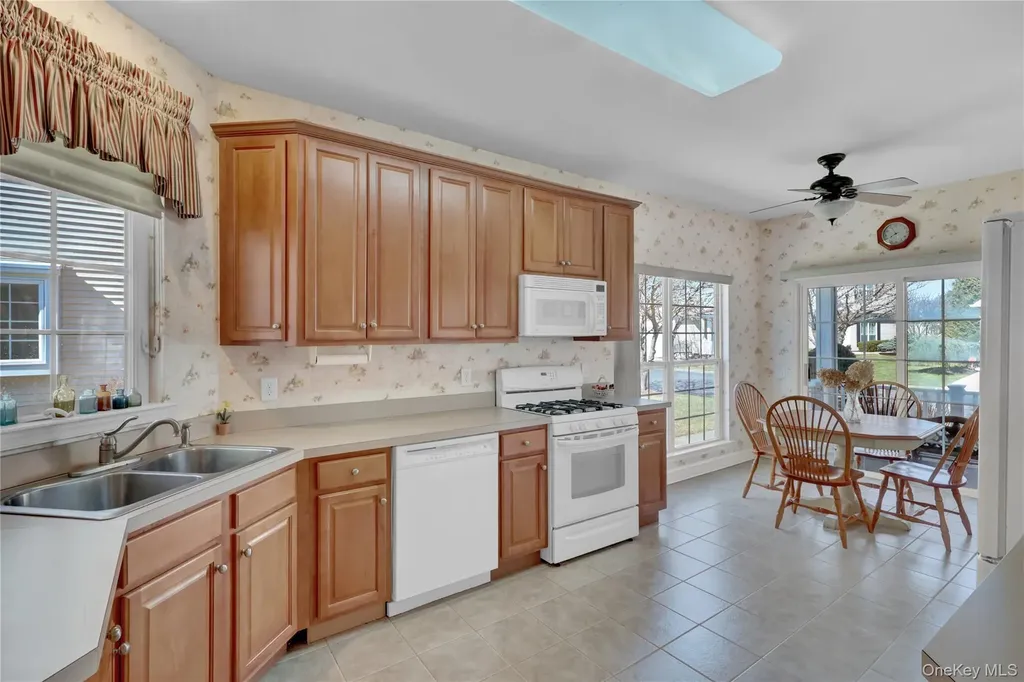 3 Louden Loop Mount Sinai NY 11766